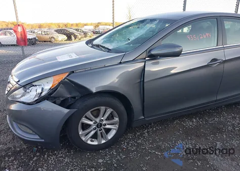 2013 Hyundai Sonata Gls z USA, uszkodzony, nr VIN 5NPEB4AC9DH655590